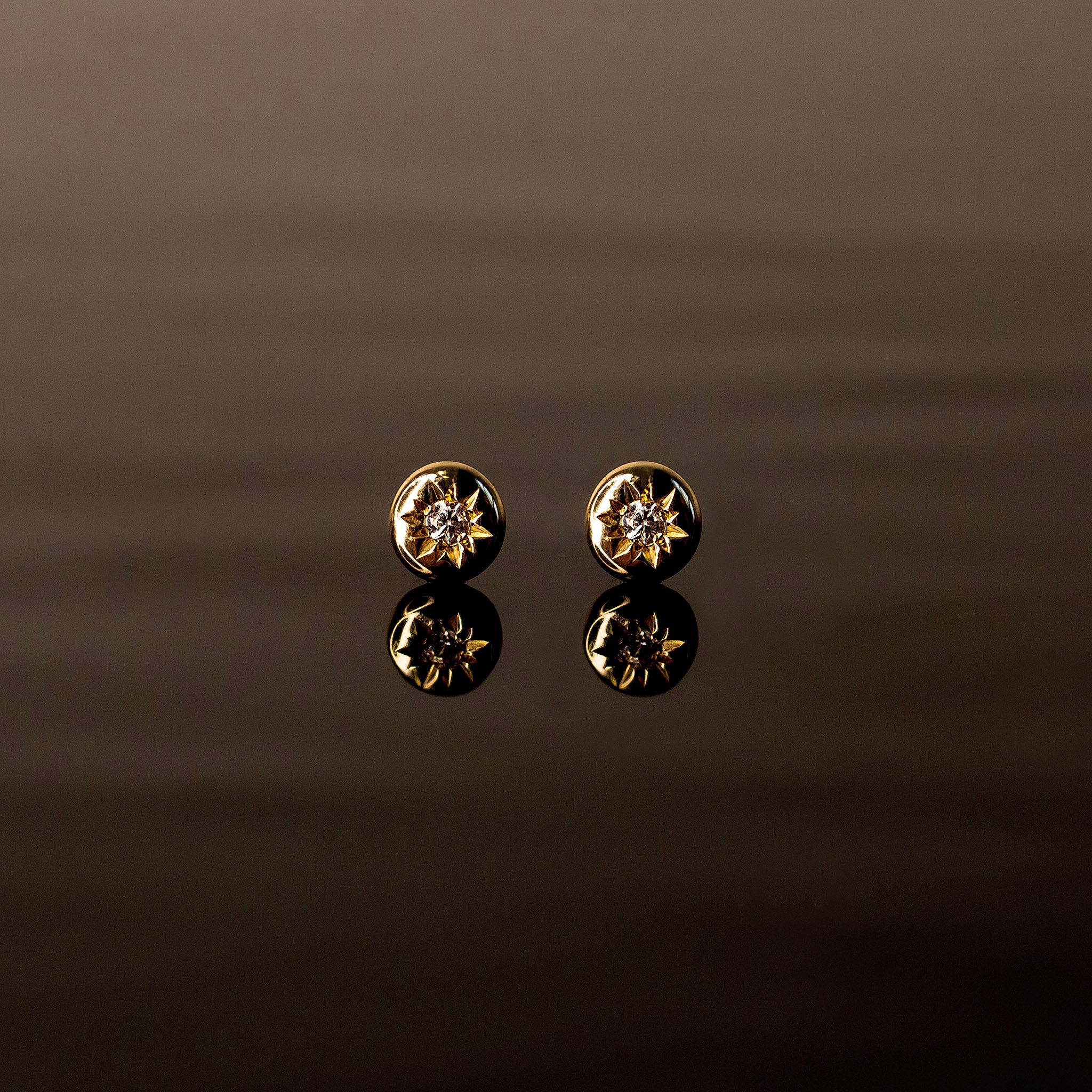 【新品未開封】POINTLESS JOURNEY EAR RING GOLD Lark CZ Flat Back Sleeper Earrings by Buddha Jewelry - 14k Solid