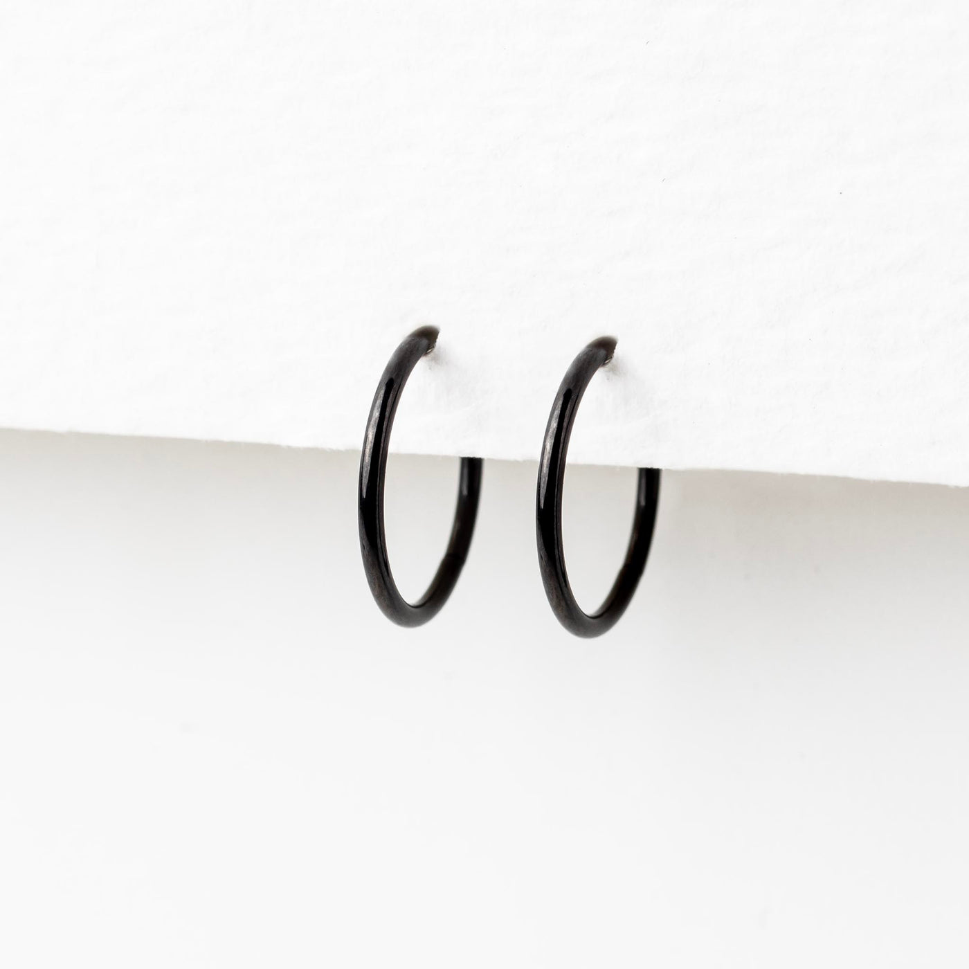 Jet Black Mya Smooth Hinged Segment Ring - Titanium Clicker Hoop for Noses, Ears + Cartilage