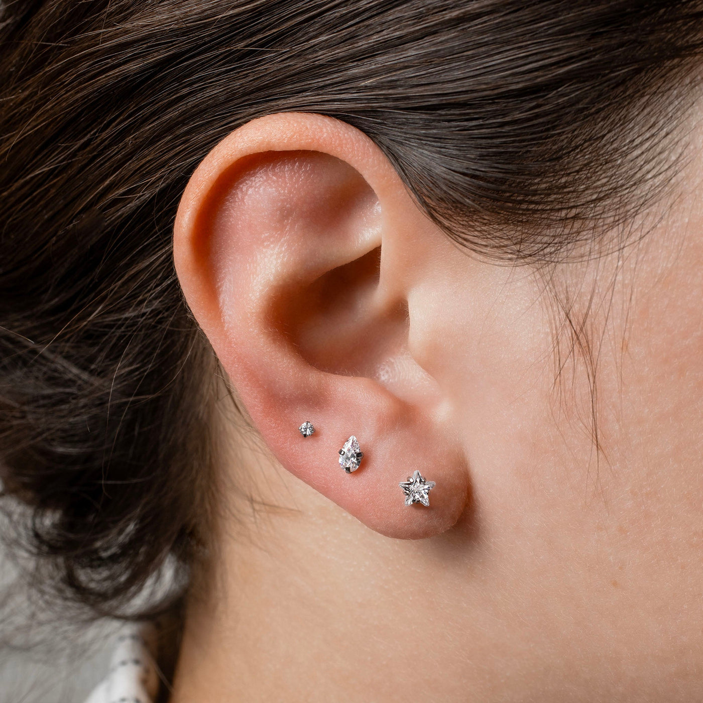 Ayn Prong Set Teardrop Titanium Flat Back Sleeper Earrings