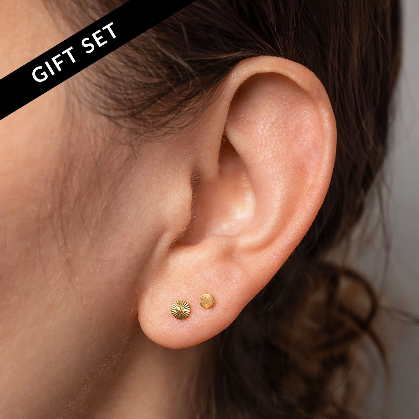 The Classic Disc Titanium Flat Back Sleeper Earrings Set