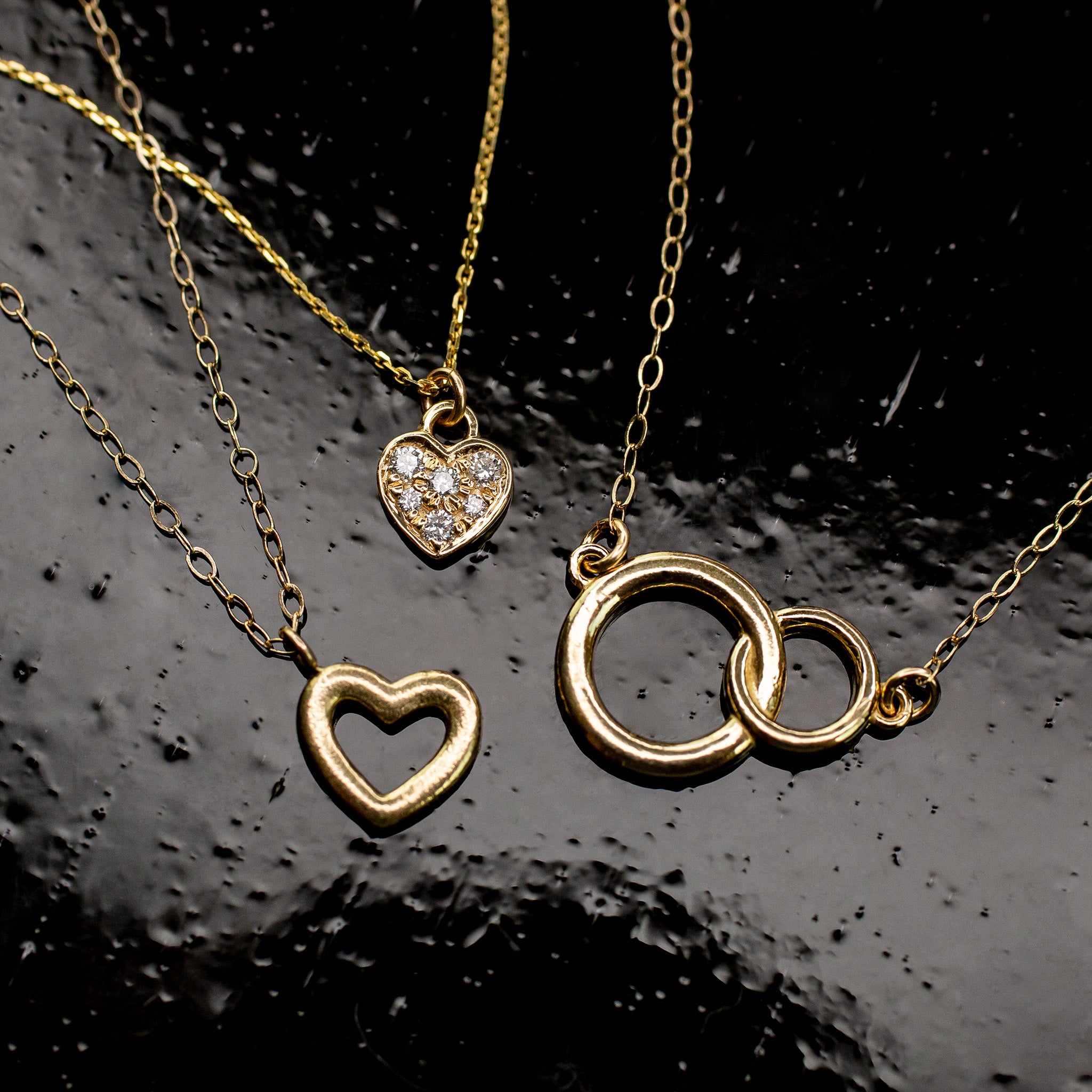 14k Gold Heart Necklace/ Heart Necklace/ Gold Necklaces/ Love Necklace/  Minimalist Heart Necklace/ Dainty Heart Necklace/ Gift for Mom - Etsy  Denmark
