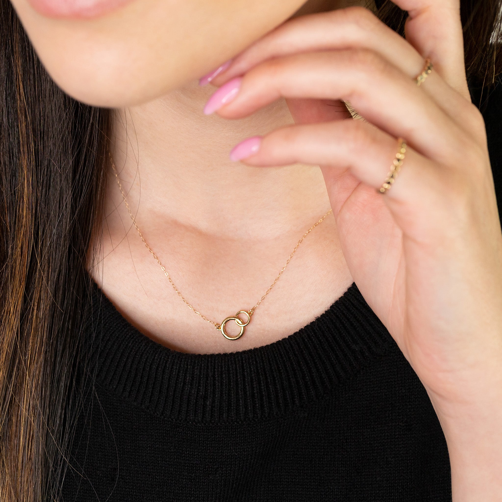 14k Gold Triple Circles Pendant Necklace – Smyth Jewelers