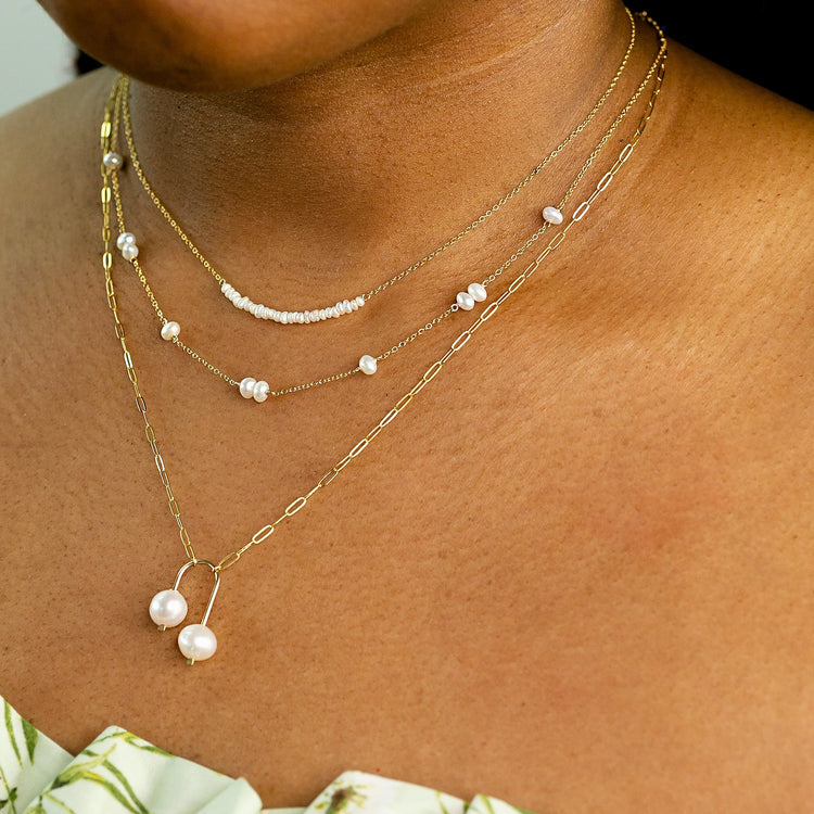 Arca Freshwater Pearl Pendant Necklace