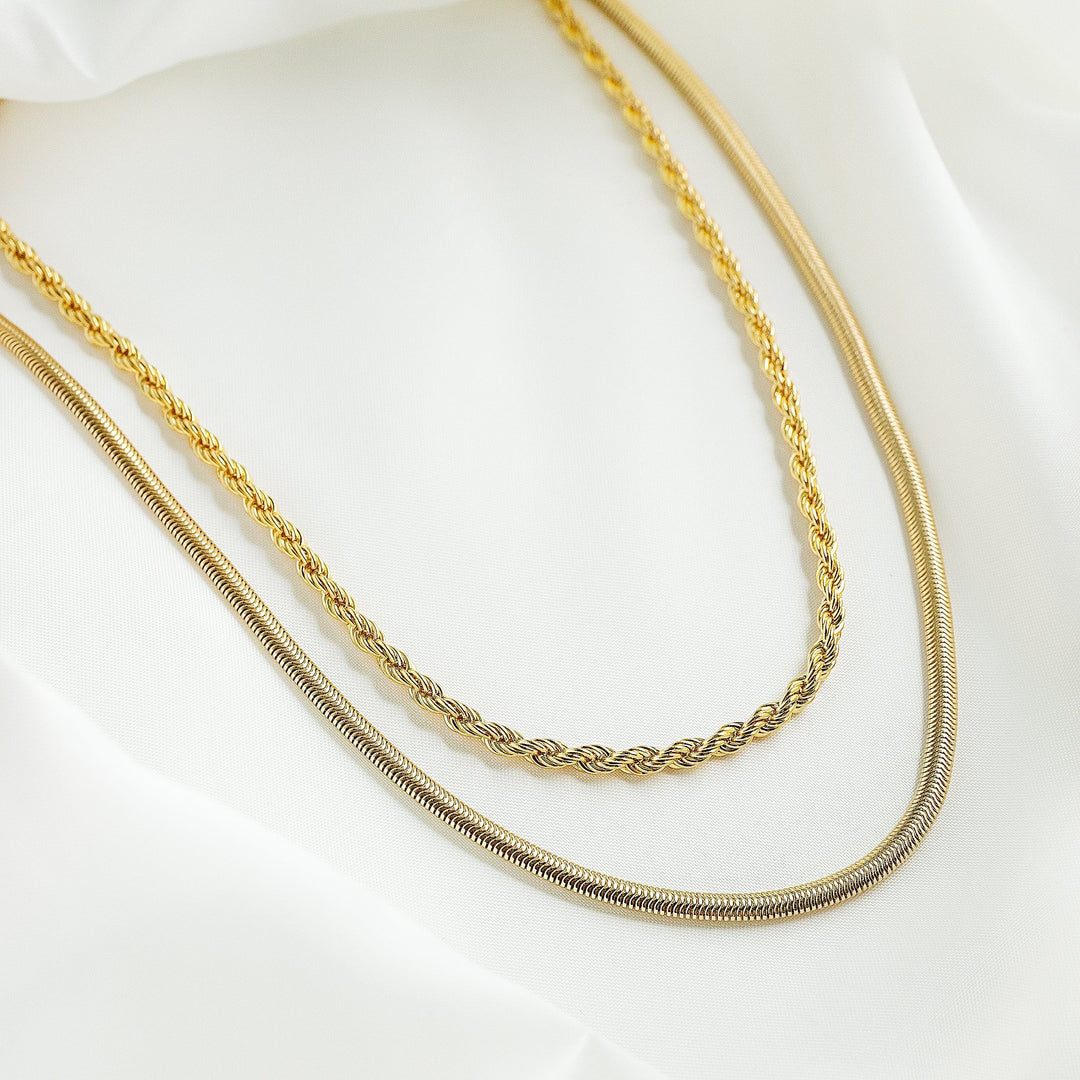 Buy Designer Garnet Pendant in 14k Solid Gold for Women